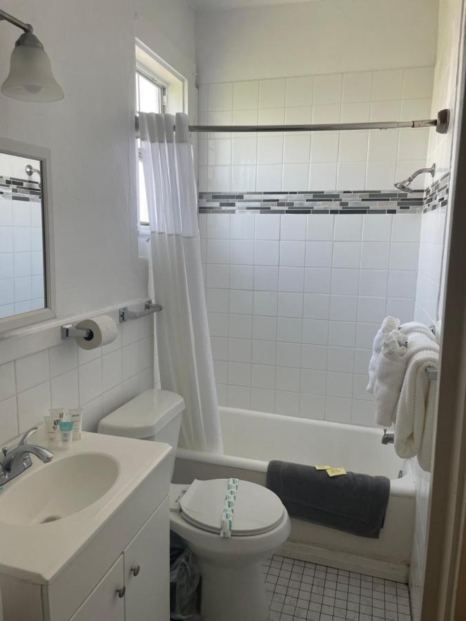 סיינט קלאוד Hunter Arms Hotel מראה חיצוני תמונה